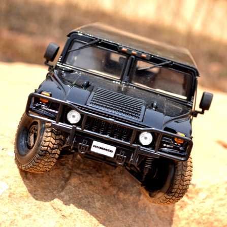 Hummer H1 model Miasto 1/18