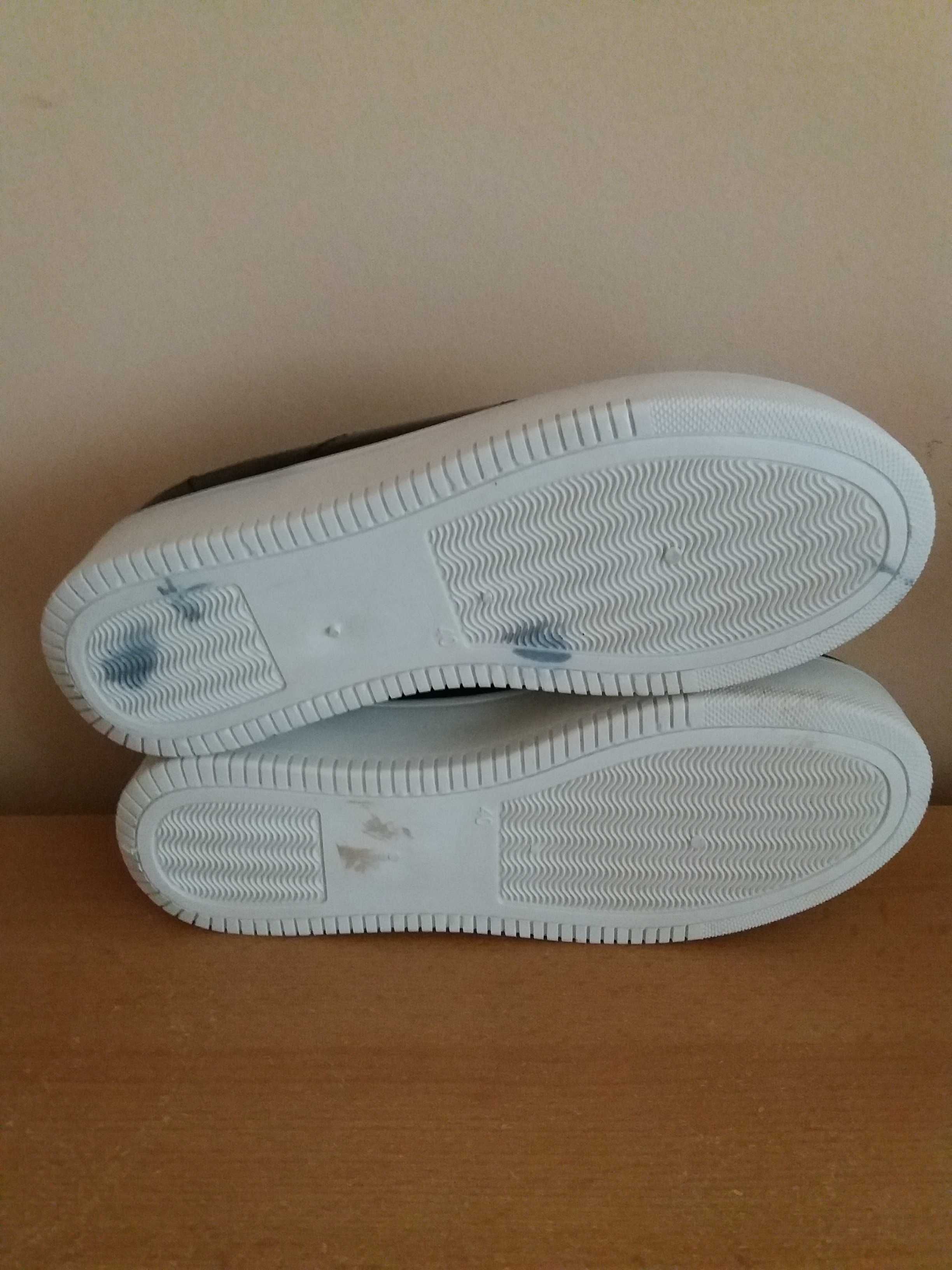 Nowe czarne włoskie sneakersy na platformie 40 wkładka 25.5cm