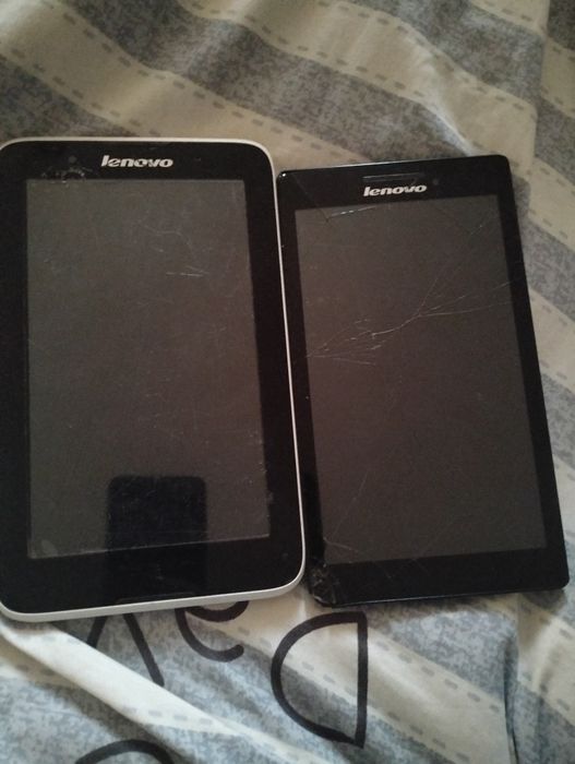 Планшет леново..