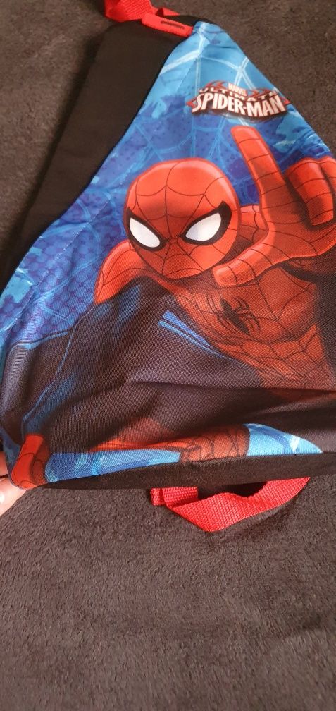 Plecak  Spidermen na ramie