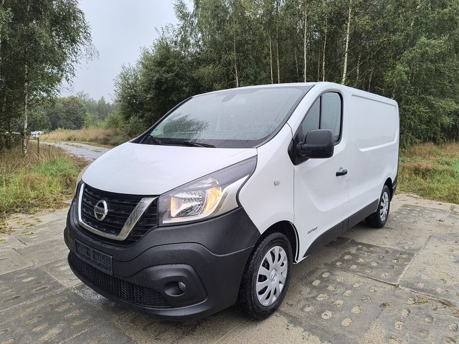 Renault Trafic nissan nv 300 niski przebieg zarejestrowany