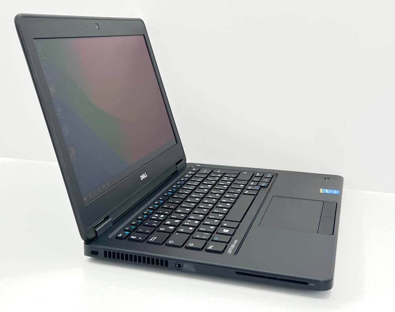 Ноутбук Dell Latitude E5250 (i5-5300U/ 8 GB/ 128 GB) 6586 б/у