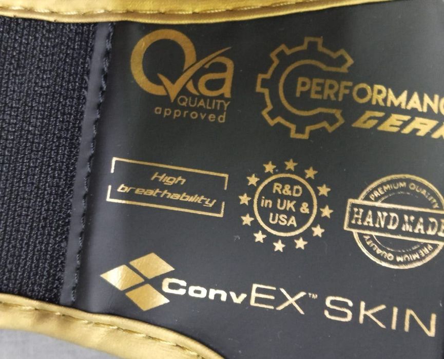 Боксерские перчатки новые