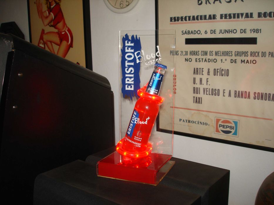 Luminoso Eristoff Blood
