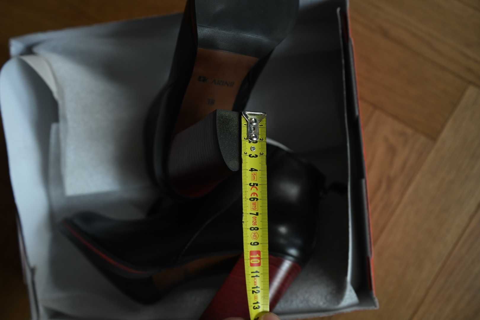 Skórzane czarne  BOTKI CARINII B4089 CZERWONY OBCAS buty damskie skóra