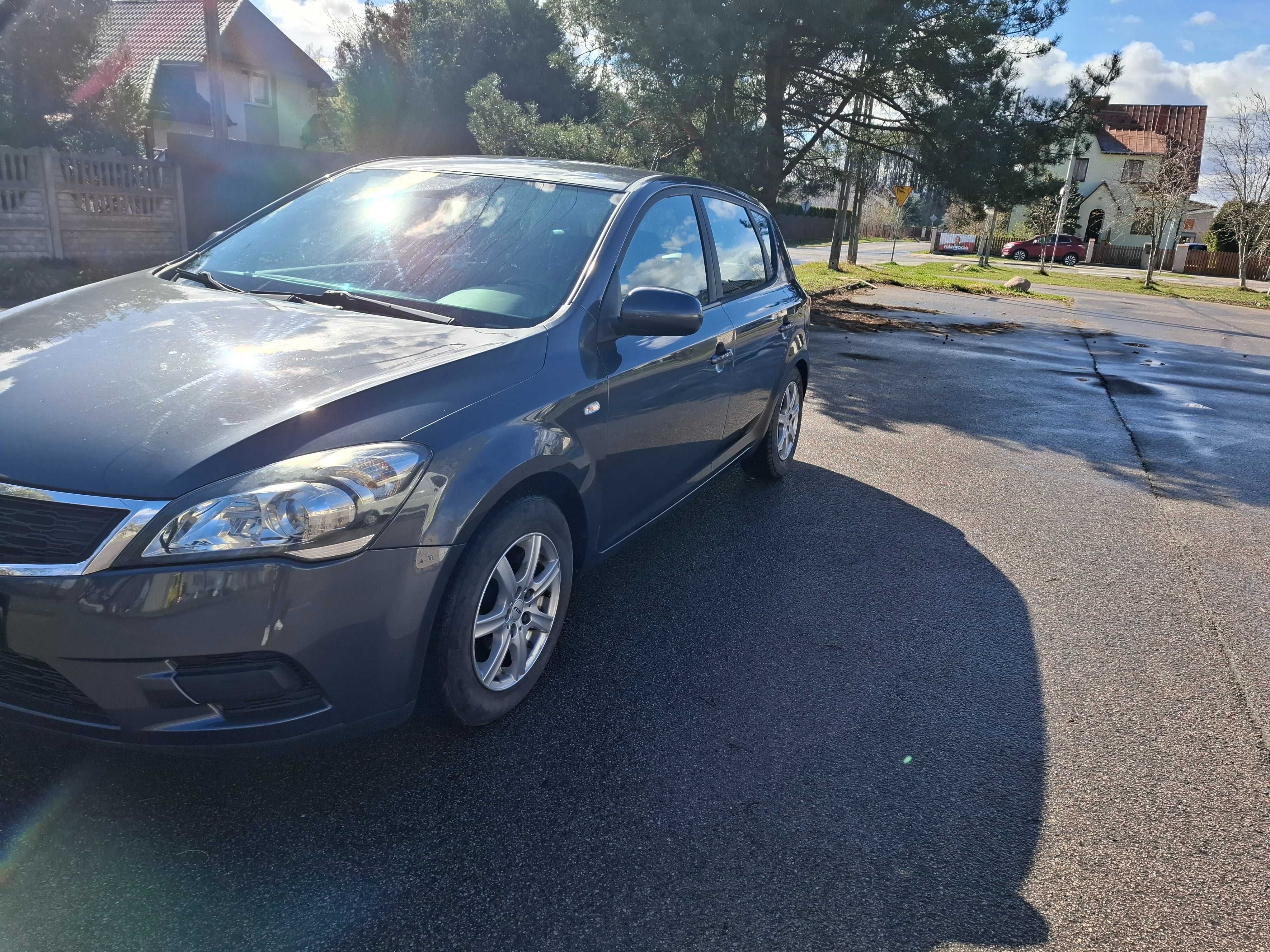 Sprzedam Kia Ceed 1.6 benzyna