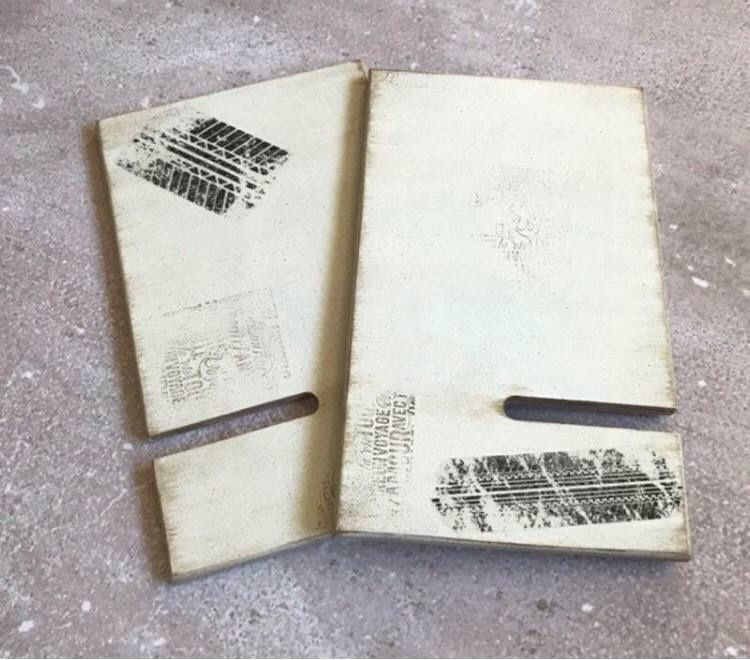 Поставка под планшет или книгу- ручная работа