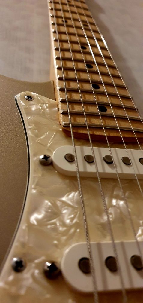 Fender American Lone Star Stratocaster 1997 r. USA