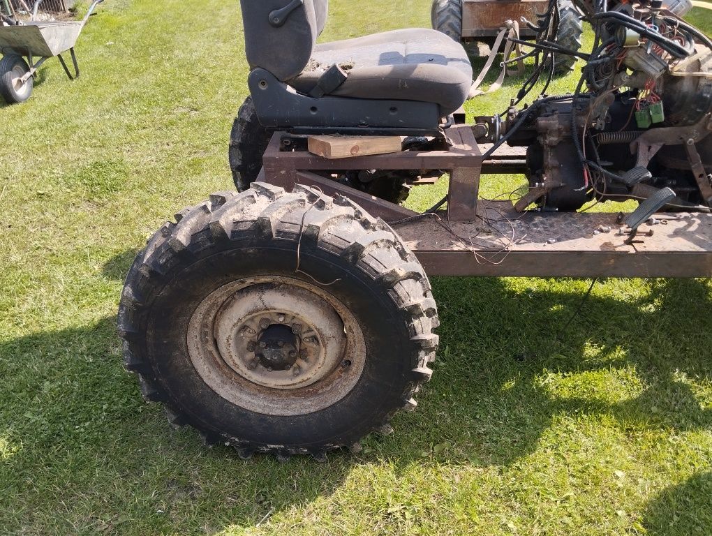 Traktor ciągnik sam