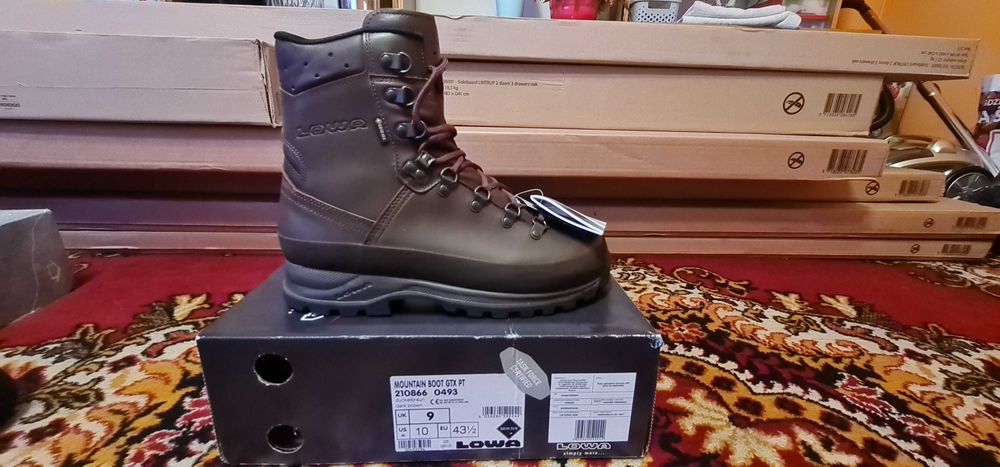 Lowa mountain boot gtx rozm. 43. 1/2