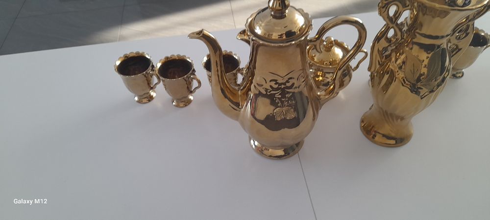 Zestaw kawowy porcelana+szkliwo złote