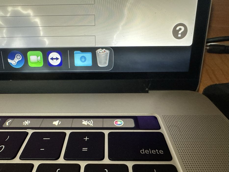 Macbook pro 15 2018 i7 32 512