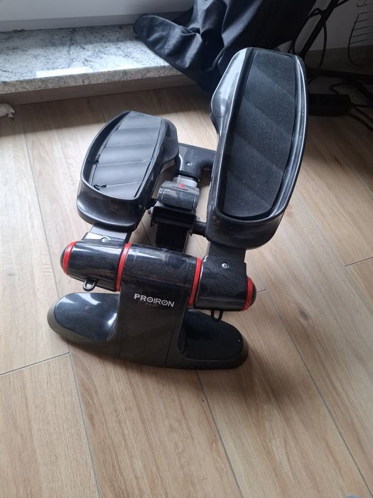 Sprzedam nowy stepper z linkami i wyświetlaczem