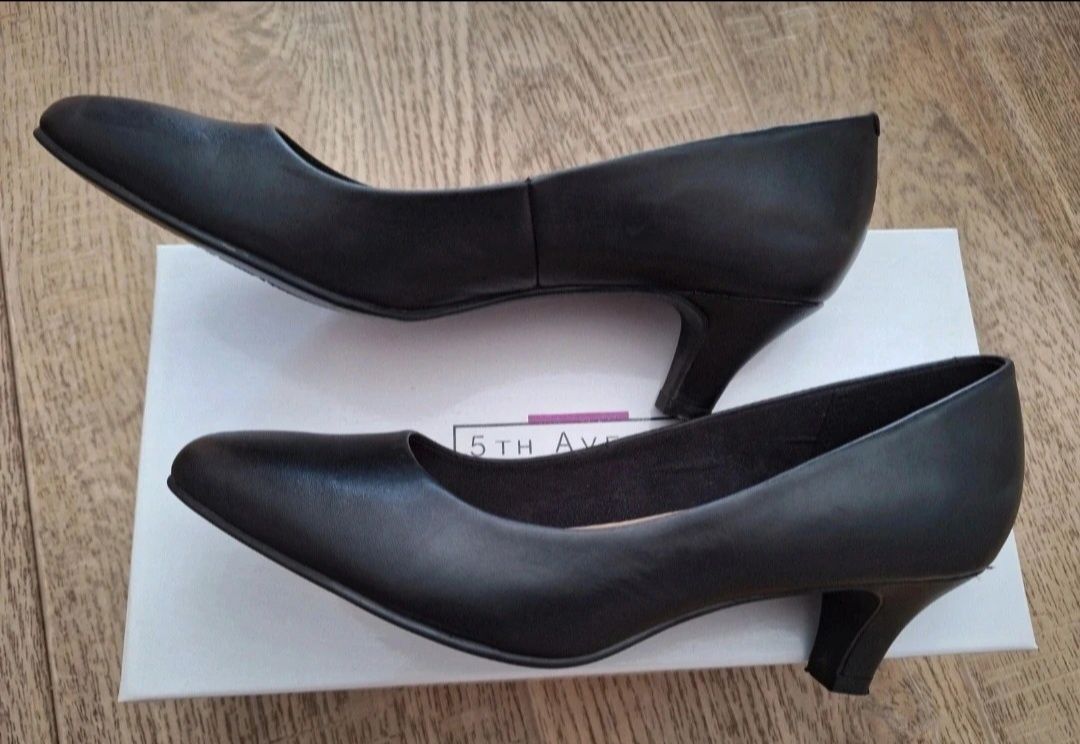 Buty na obcasie rozmiar 37
