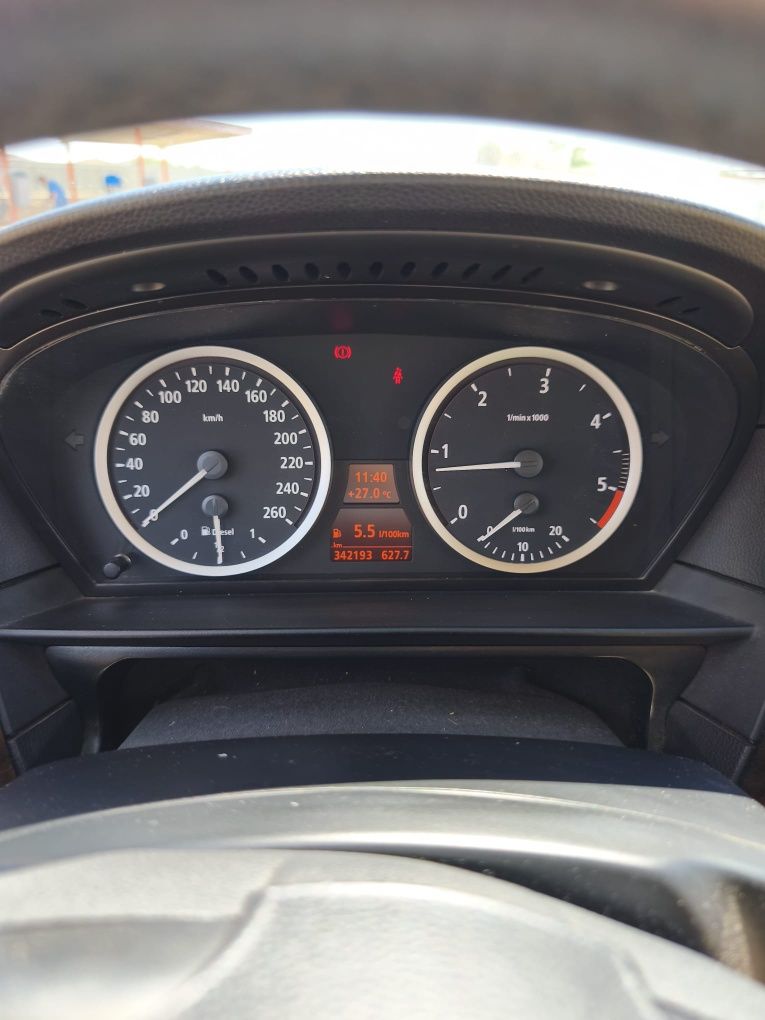 Vendo Carro  BMW 520