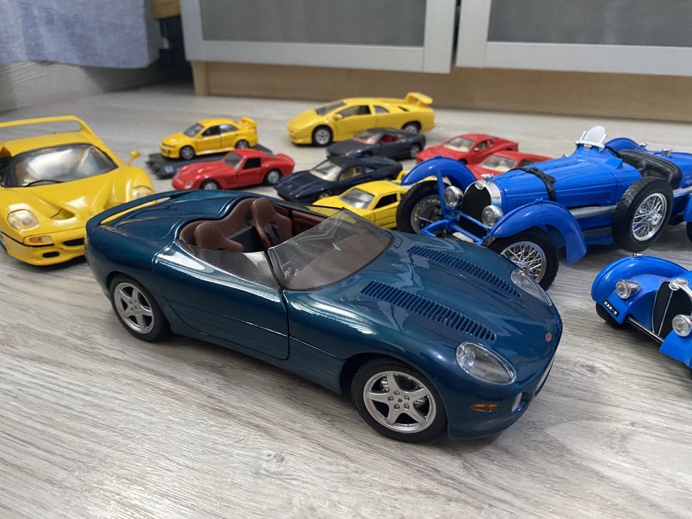 Ferraris e bugattis de coleção
