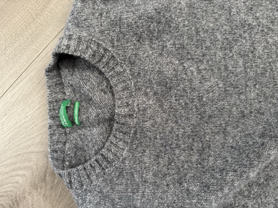 Сірий шерстяний светр джемпер benetton S чоловічий