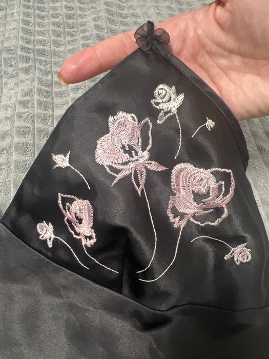 Жіноча нічна сорочка