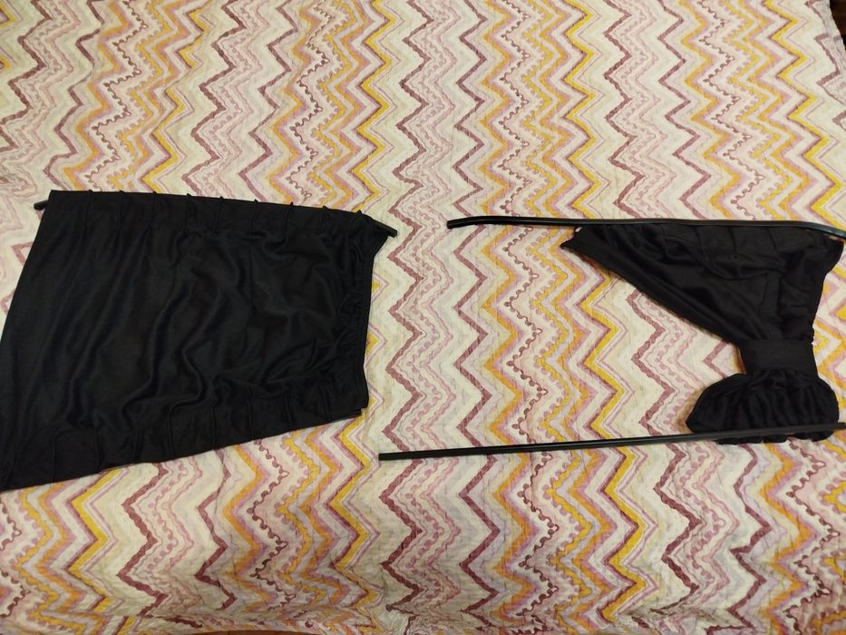 Автомобільні сонцезахисні шторки для задніх сидінь