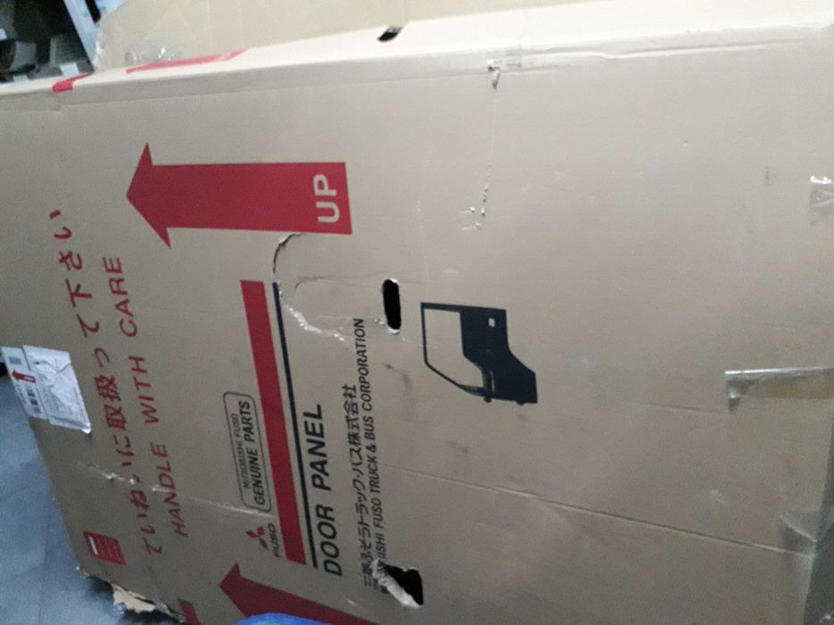 Porta frente direita Mitsubishi Fuso/Canter 9C18