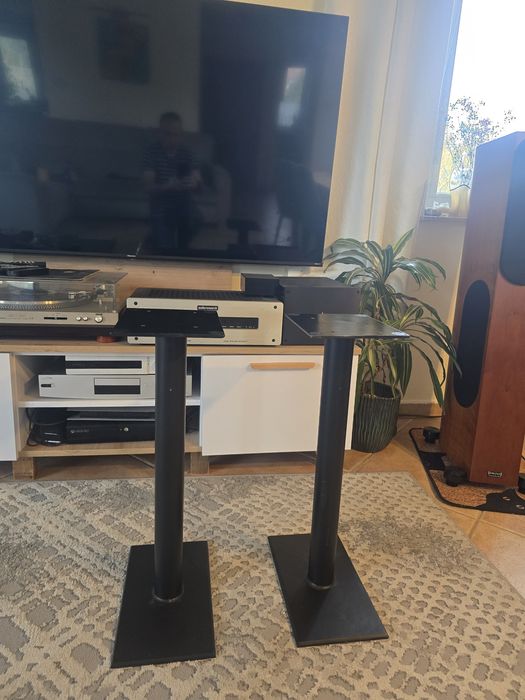 Stendy pod kolumny, stojaki podstawy metalowe