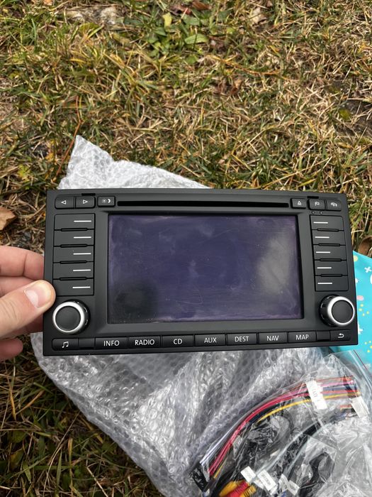 Магнітола  Volkswagen Touareg