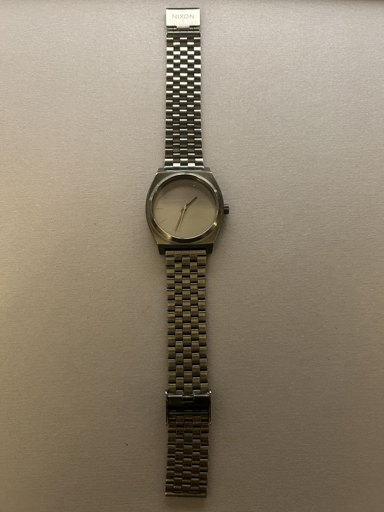 Nixon time teller gray