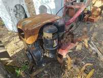 Motocultivador com reboque/freses