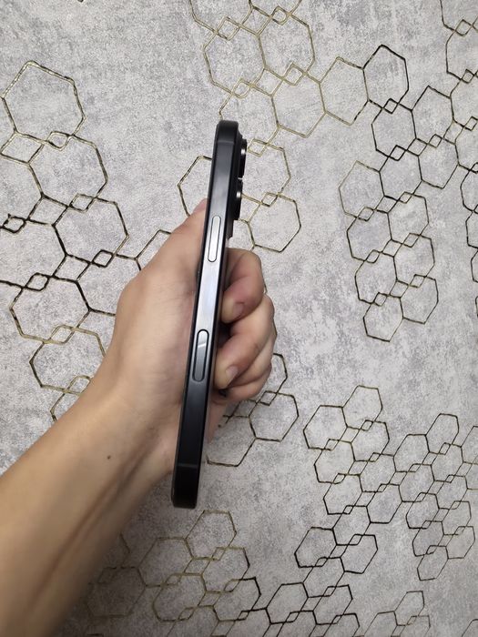 iPhone 16 Pri 128gb Гарантія до 14.03.2027