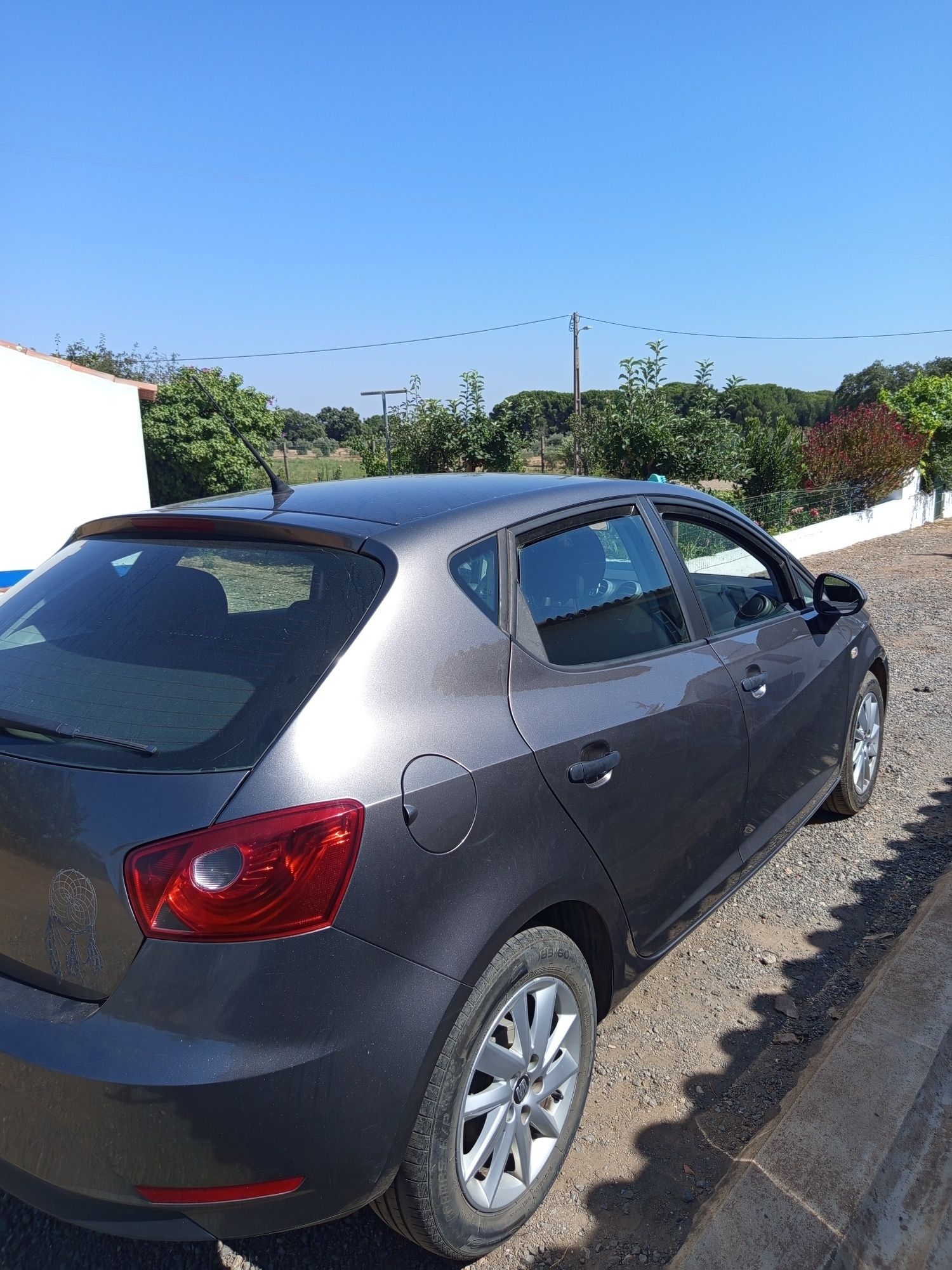 SEAT Ibiza Reference 1.0 a gasolina 2016