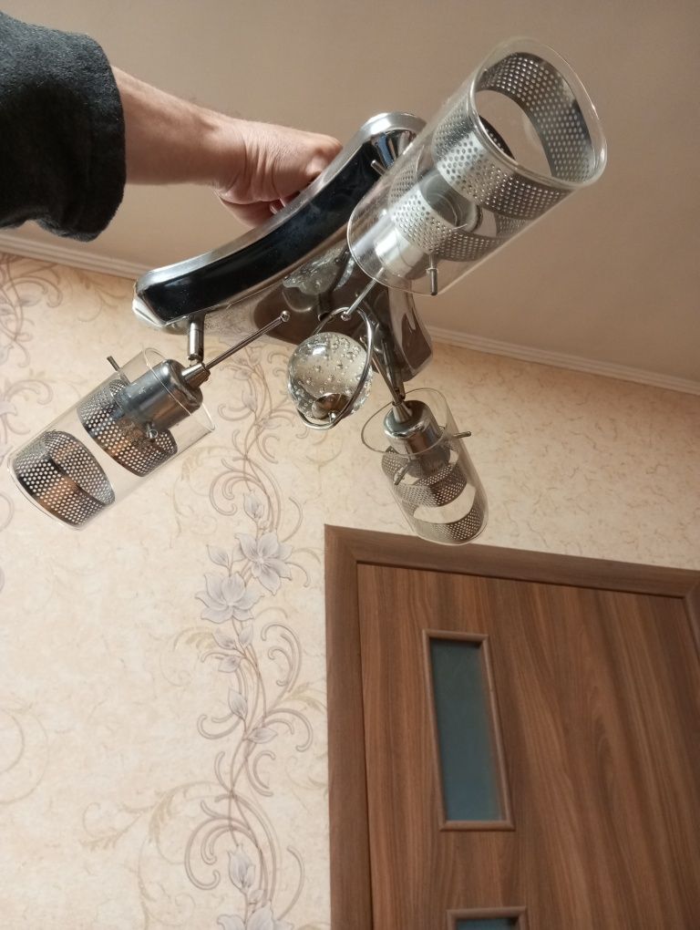 Потолочные люстры
