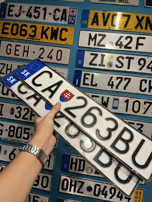 Zestaw kompletów tablic ze słowacji SK