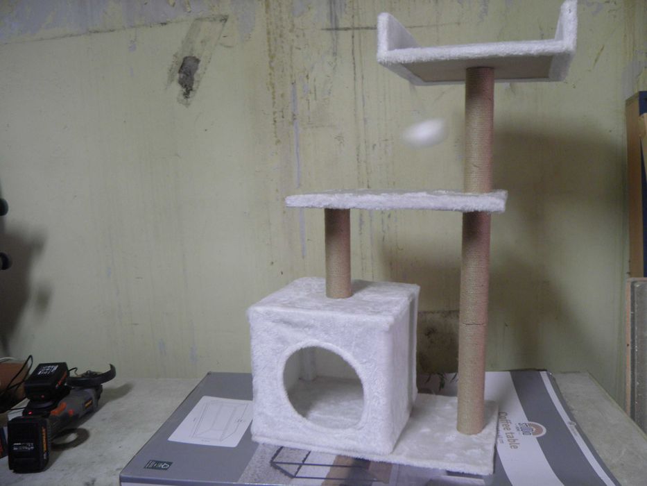 kocia zabawka drapak