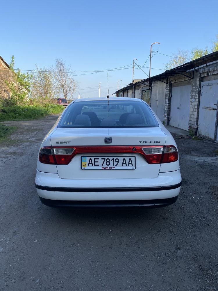 Seat Toledo дизель 1.9 TDI 2001 рік в хорошому стані