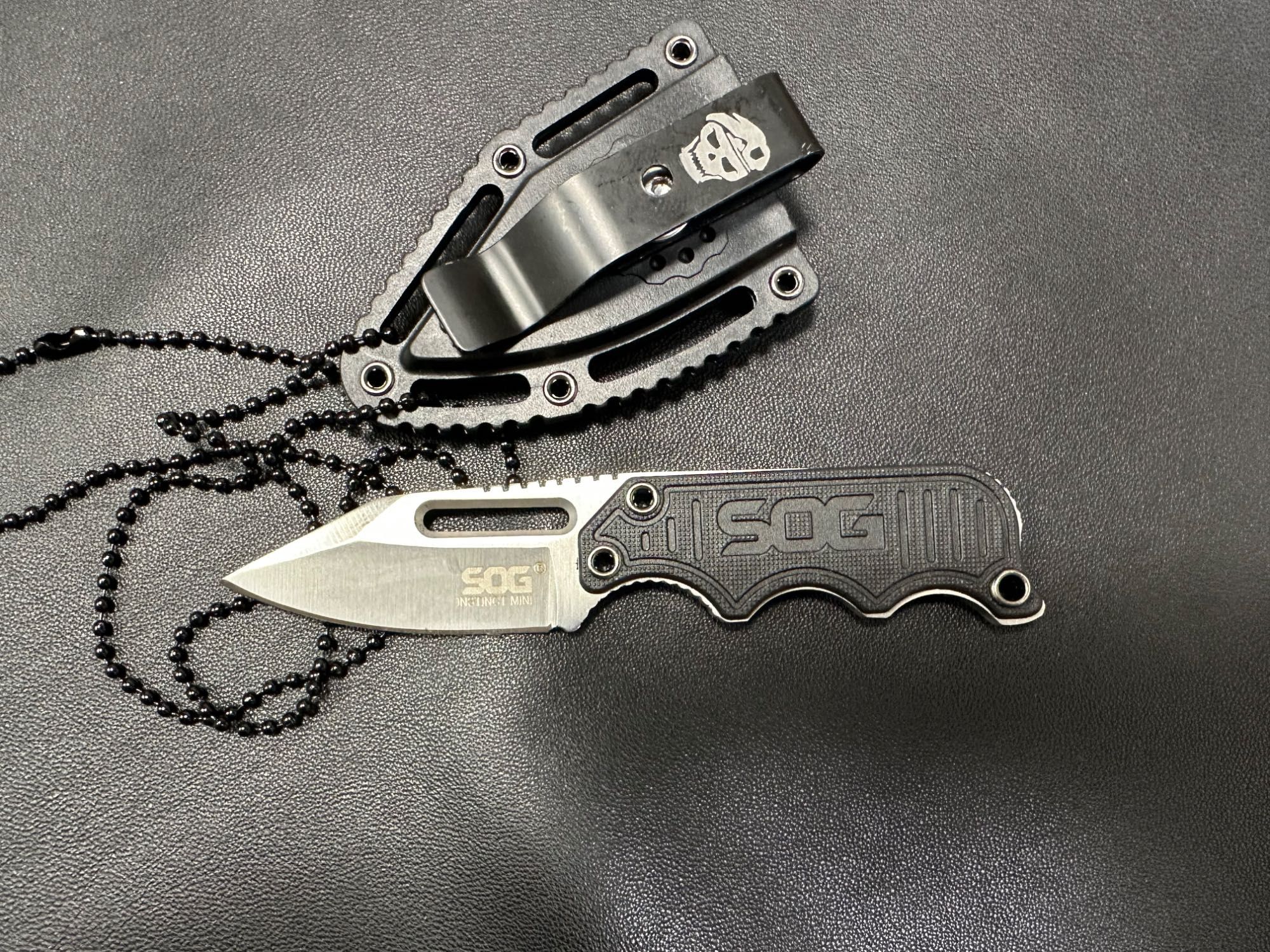 Ніж брелок SOG Instinct Mini Нож