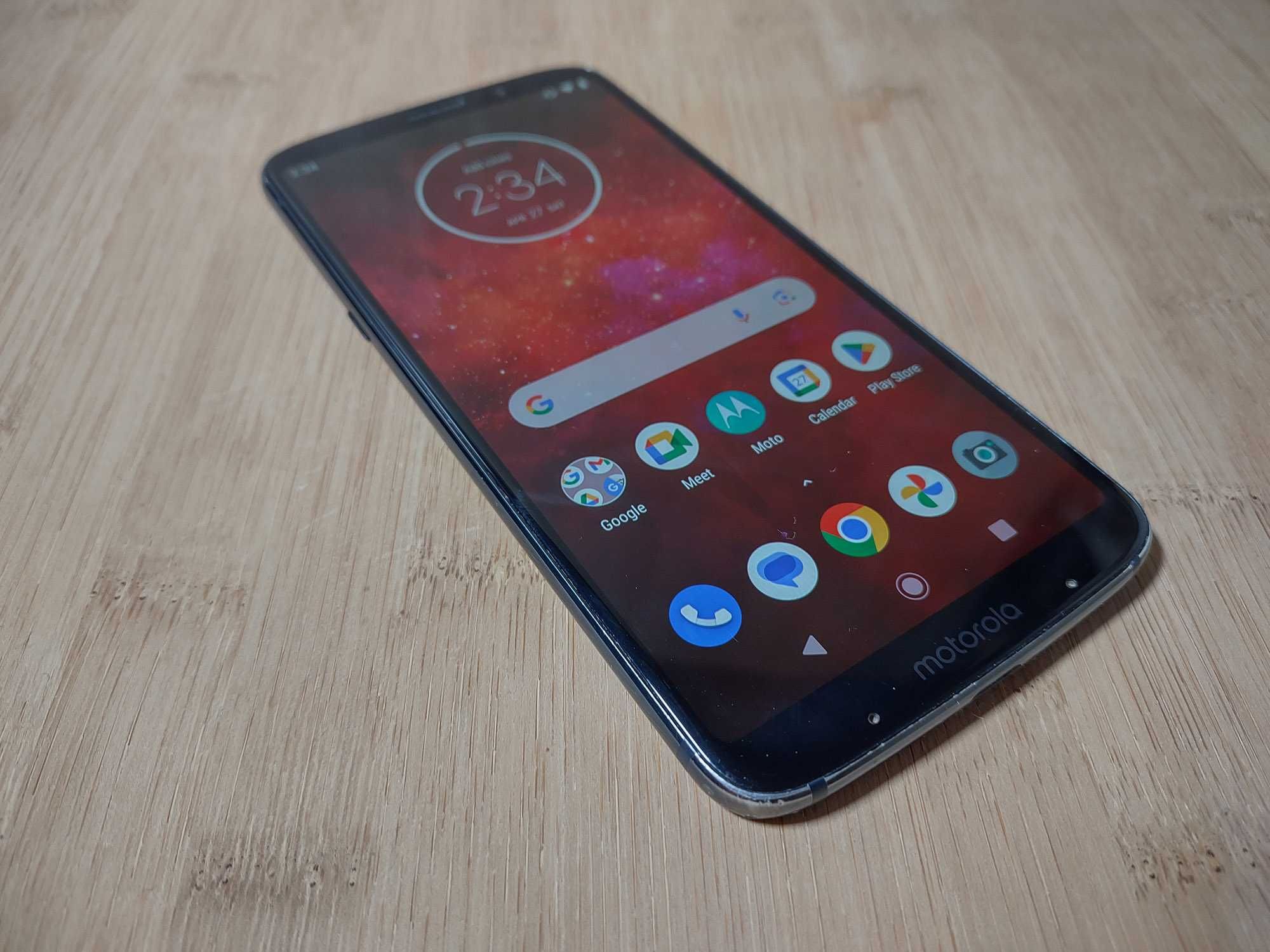 Motorola Moto Z3 Play 6"  4/64 gb + Motomods батарея