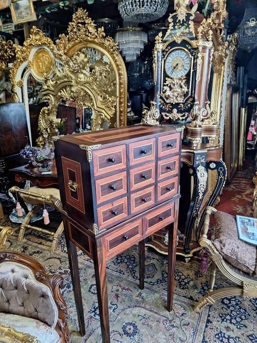 Móveis Contadores ( Pau Santo e Pau de Cetim)