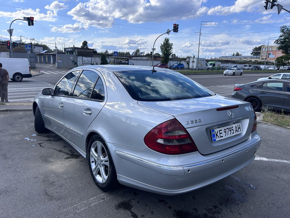 Продам mercedes e-class 3.2 cdi