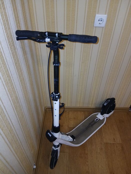 Продам самокат D-MAX 9