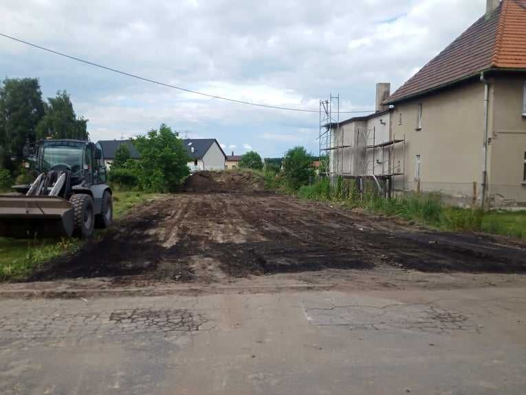 Wywóz Transport Utylizacja Glina GRUZ ziemia  Załadunek Koparka