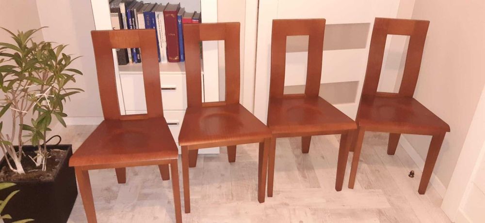 Krzesła drewniane + stół