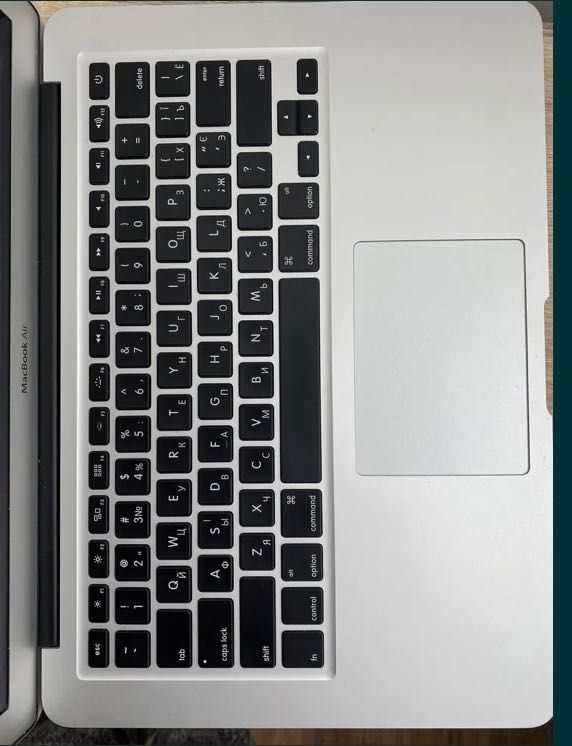 Macbook Air 13 2017 8/128 ідеал