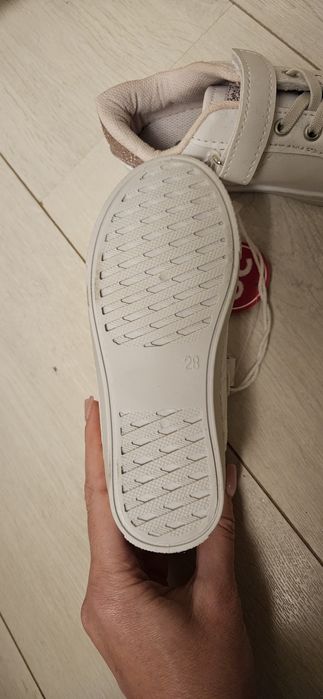 Кросівки для дівчинки