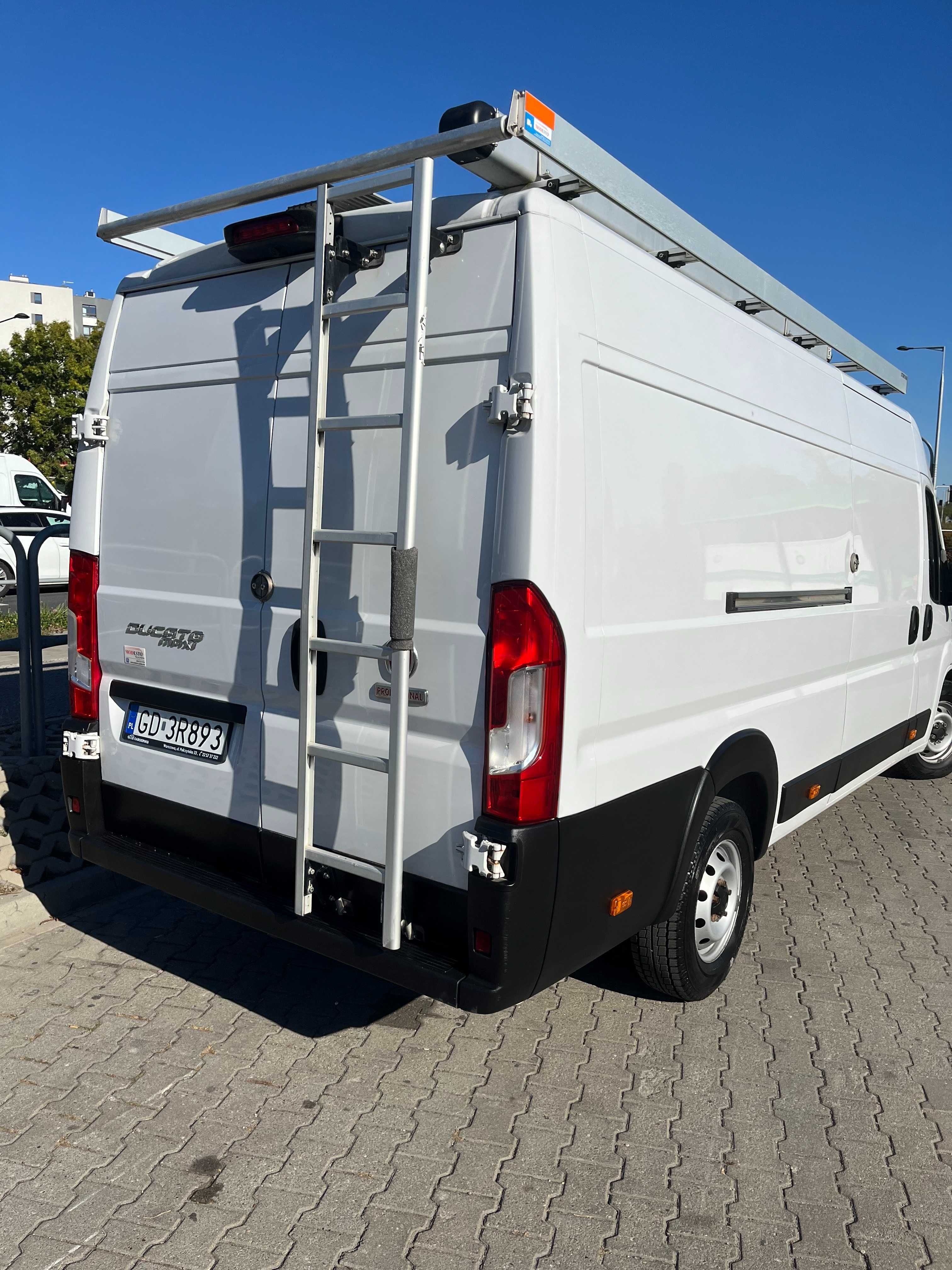 Wynajem busòw, wypozyczalnia busow, bus blaszak, Renaul Master, Ducato
