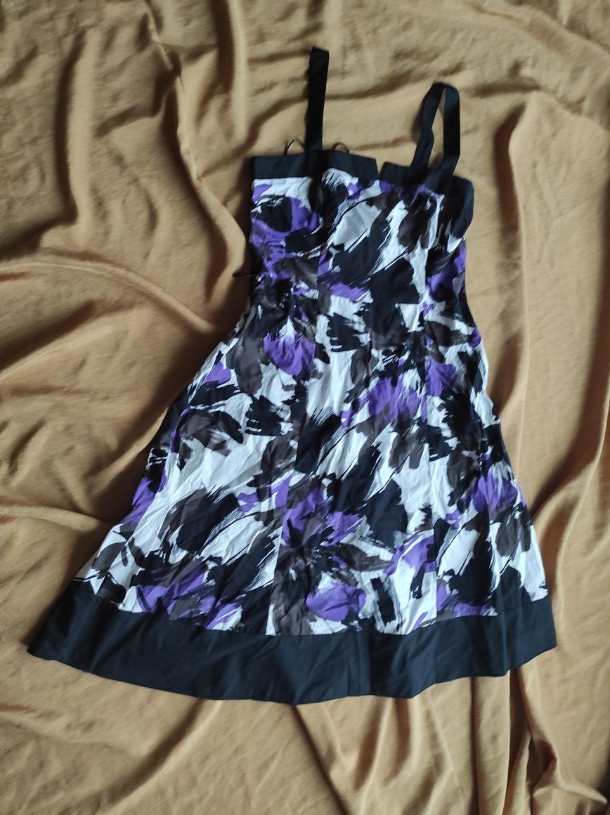 459. Piękna sukienka Collection Debenhams r. 16 r. 44