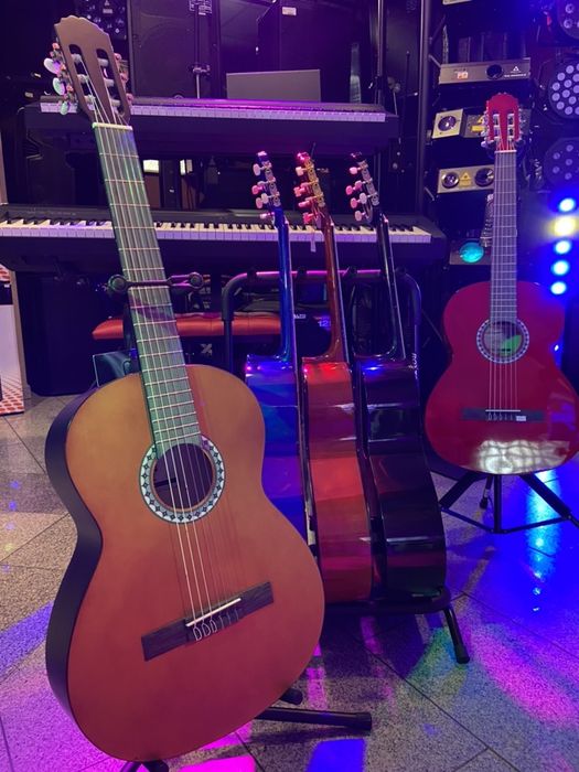 Gitara klasyczna 4/4 GEWA PURE BASIC kolor brąz - mat Krys...