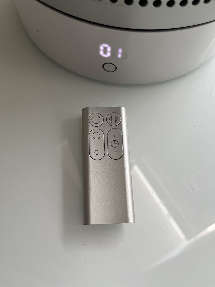 Dyson Pure Cool Link Desk