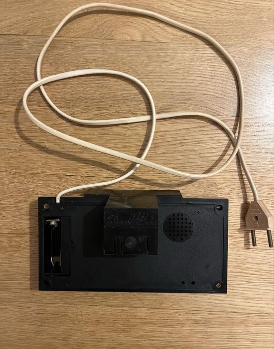 Zegarek budzik ZSRR elektronika z czasów PRL