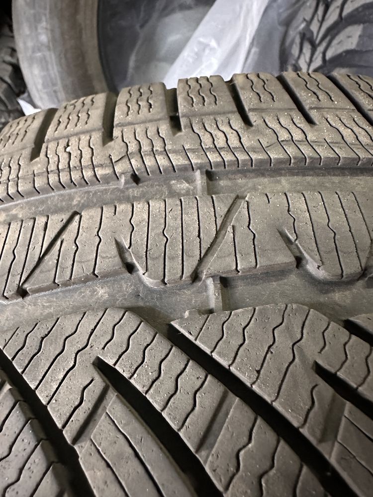 Резіна Michelin Pilot 245/45 R18 зима