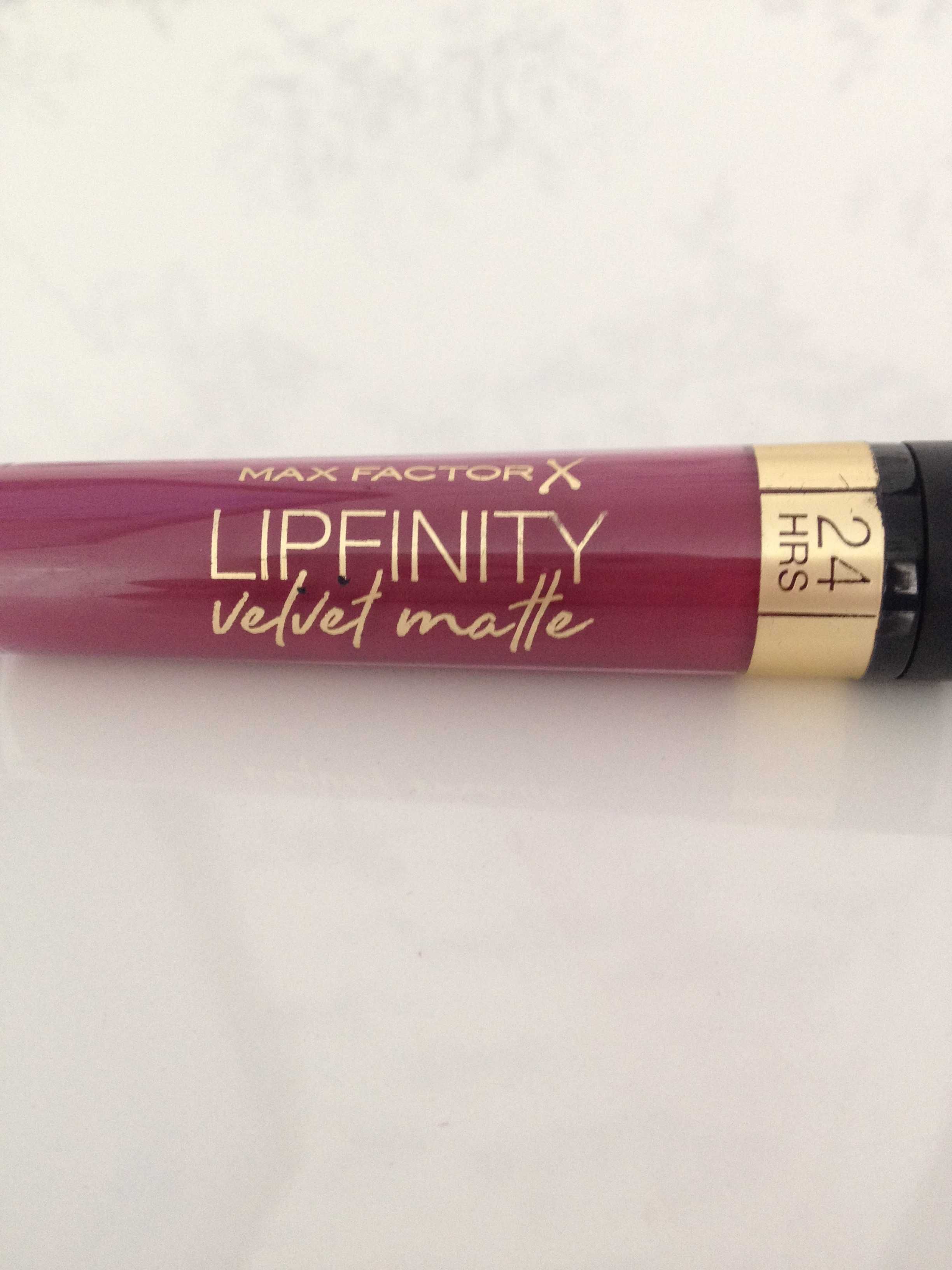 Рідка помада для губ Max Factor Lipfinity Velvet Matte Lipstick